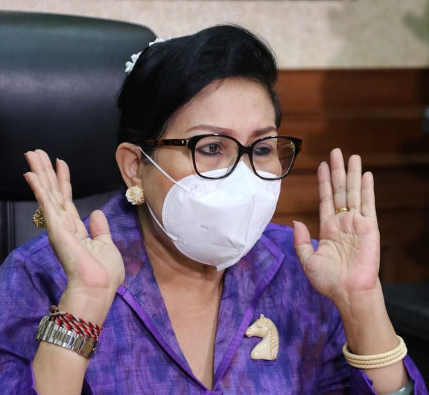 podiumnews.com-Ny Putri Koster Ajak Orang Tua Bimbing Masa Emas Anak